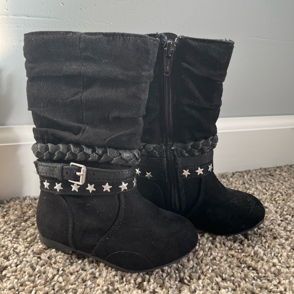 Black boots toddler size 5
